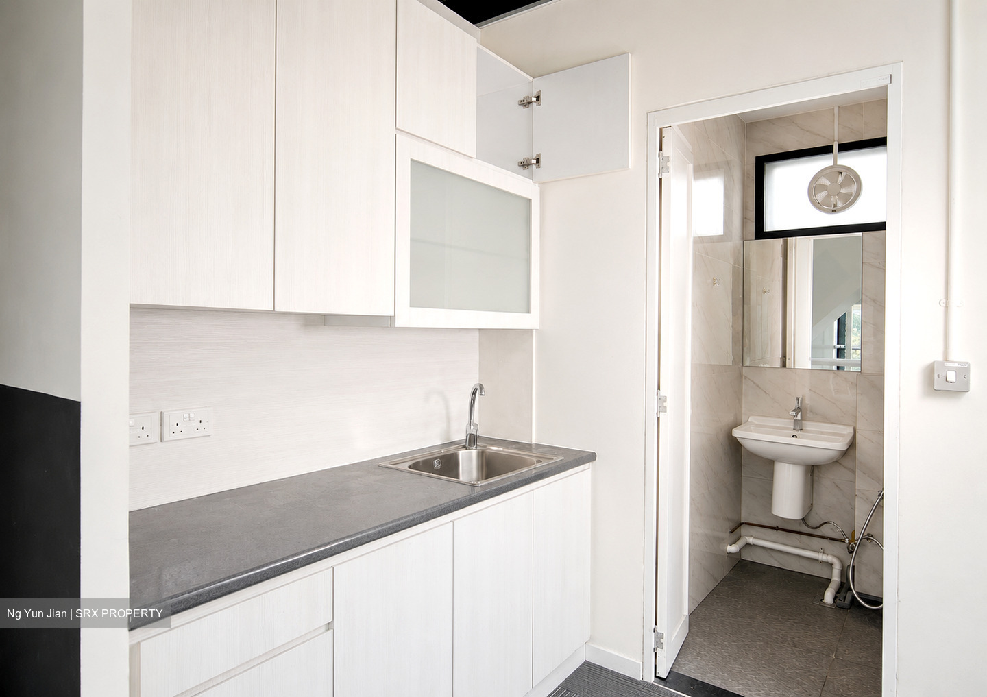 Novelty Bizcentre (D13), Factory #590600851